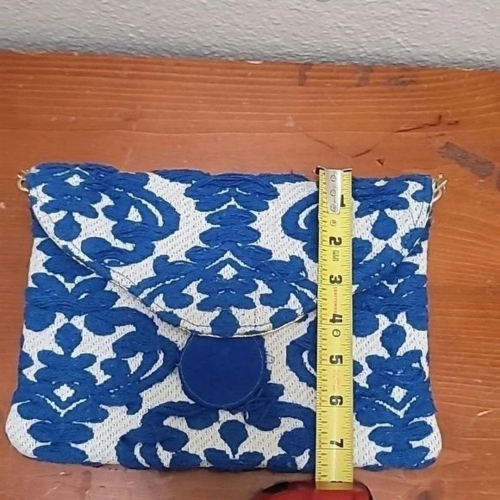 Steve Madden Zada Envelope Purse Embroidered Hand B ag Gold Strap Formal Festiva